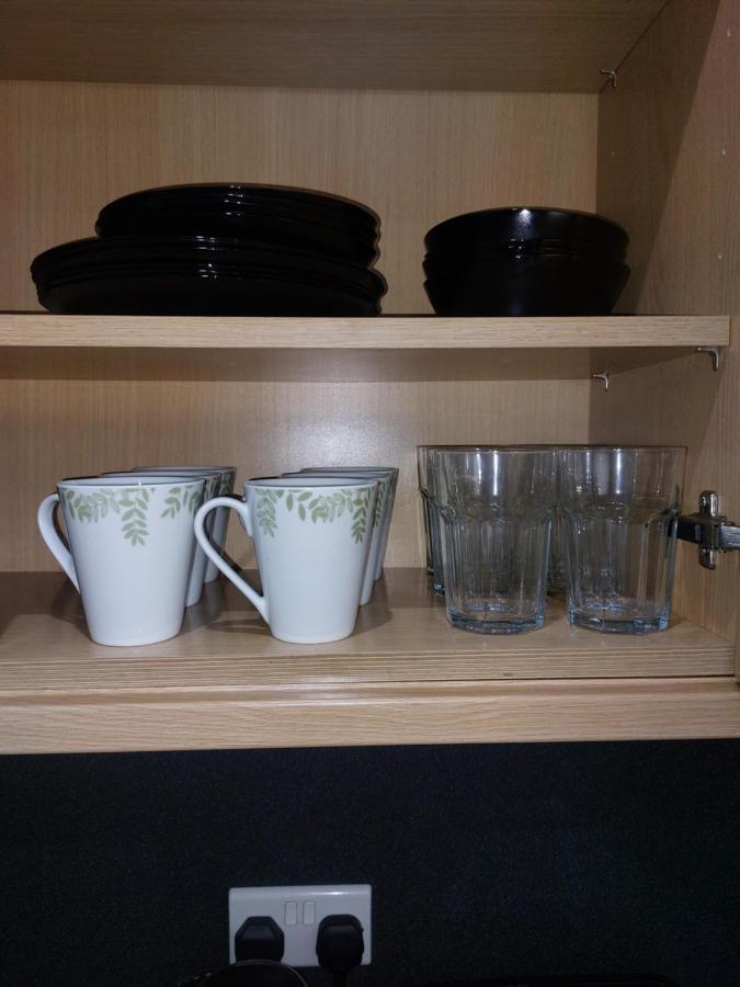 2 Large Bedroom Apartment- Wifi & Parking Fleetwood Kültér fotó